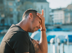 "Svastika me JAKO PRIVLAČI,  maštam o tome da sam s NJOM u krevetu": Bio je iskren pred svojom ŽENOM, a evo šta mu je ona uradila