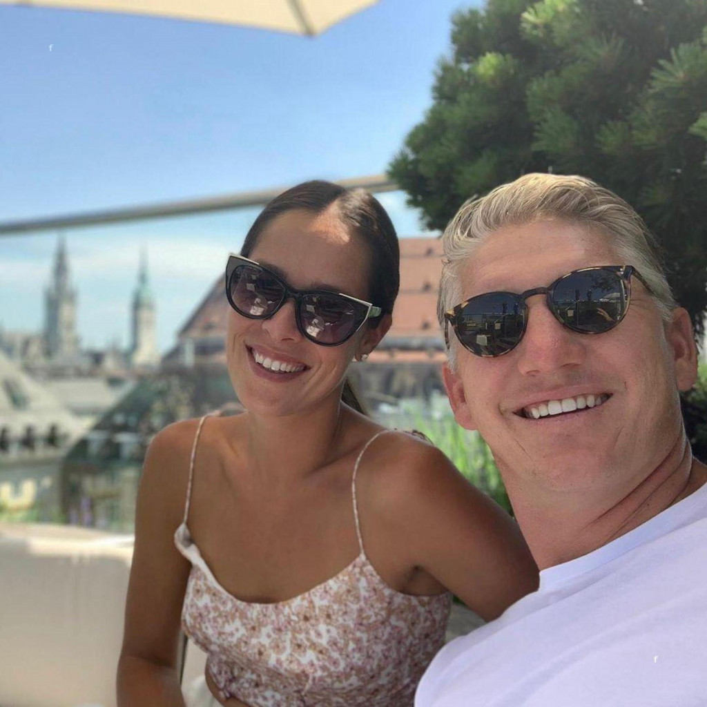 Čestitke stižu iz celog sveta:  SLAVLJE u domu Ane Ivanović i Bastijana Švajnštajgera, srpska teniserka se oglasila i na instagramu!