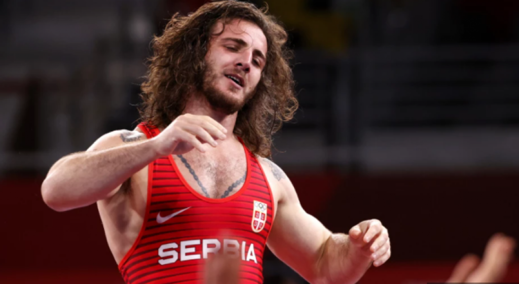 Gruzijski Tarzan osvojio bronzu za Srbiju: Evo ko je rvač Zurab Datunašvili čiji Instagram profil upravo gledaju sve žene u Srbiji!