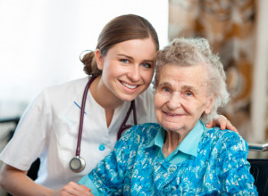 Baka Ali ima 90 godina i još uvek radi kao hirurg: Tvrdi da biti lekar je ŽIVOTNI STIL, a evo koliko operacija DNEVNO obavi!