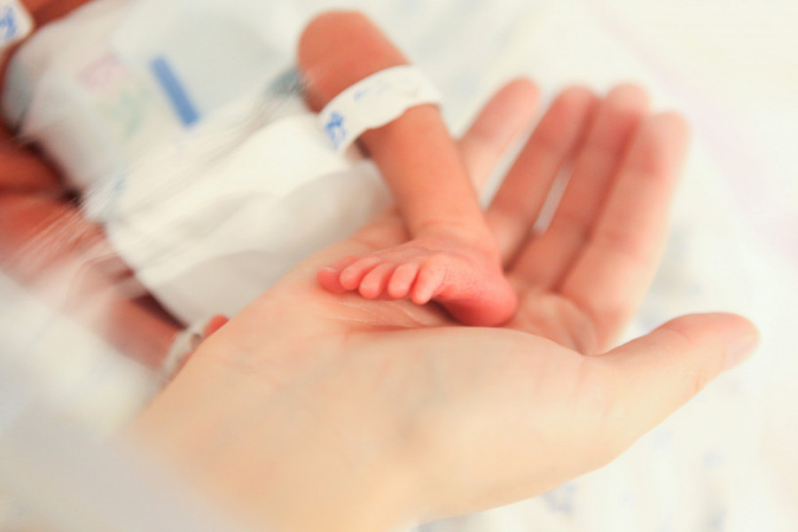 Ispovest majke koja je zbog EPIDURALNE jedva preživela: "Bila sam MRTVA osam minuta"