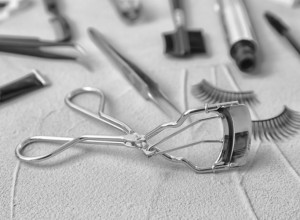 Recite "zbogom" veštačkim trepavicama: Uz pomoć ova dva trika postignite SAVRŠENU GUSTINU prirodnim putem