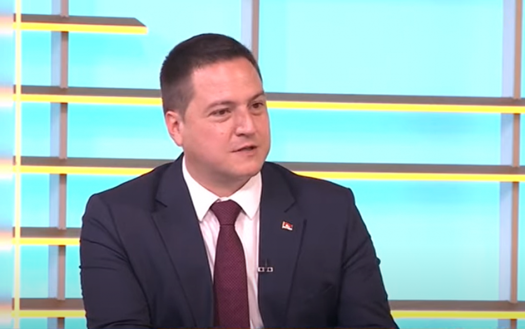 Ministar PROSVETE poručio roditeljima i đacima: Da li je regularna nastava NAJBOLJA opcija?!