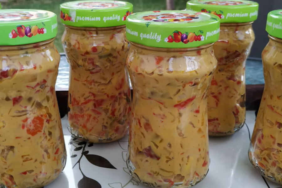 Ovo nije OBIČNA ZIMNICA na koju ste navikli: Znate li šta dobijete kad pomešate PAPRIKE i SENF?