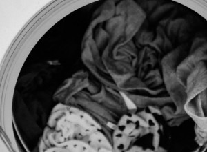 Skinite BAŠ SVAKU FLEKU sa garderobe uz ove male trikove
