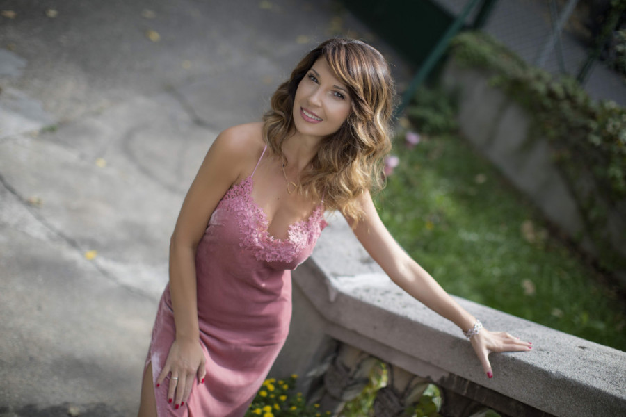 Sanja Marinković postavila konkretno PITANJE i zapalila društvene mreže, KOMENTARI se samo nižu, a muškarci su ostali bez TEKSTA!