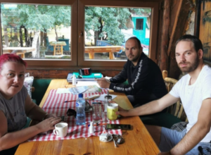 "Bilo je naporno": Crnogorka Dubravka je pobednica takmičenja u LEŽANJU, bila je u horizontali PET DANA, ni KIŠA je nije naterala da ustane