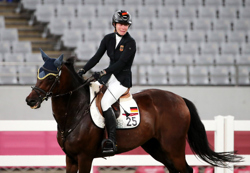 Poznata glumica želi da otkupi KONJA koji je ZLOSTAVLJAN na Olimpijskim igrama u Tokiju