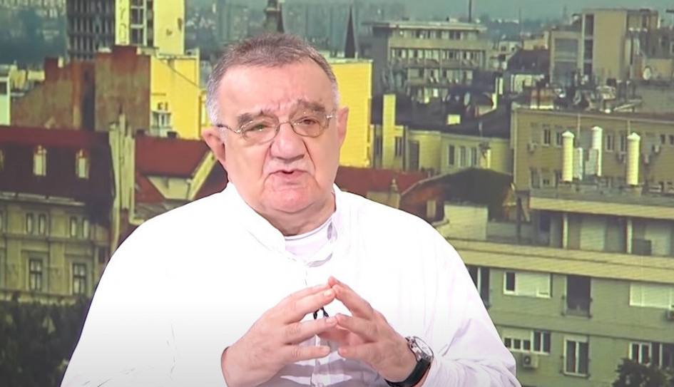 Žene u Srbiji SVAKI DAN jedu ove NAMIRNICE,  pa se onda žale na NADUTOST: Dr Perišić objasnio koja HRANA nam pravi pakao od života