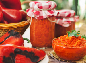 VREME JE ZA AJVAR Tradicionalni dodatak svakom obroku
