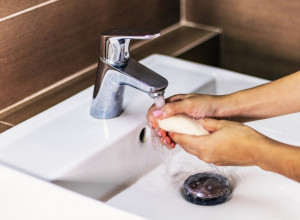 Rupica na LAVABOU ima DVE funkcije: Za jednu uglavnom znamo, ali je DRUGA svima potpuna MISTERIJA