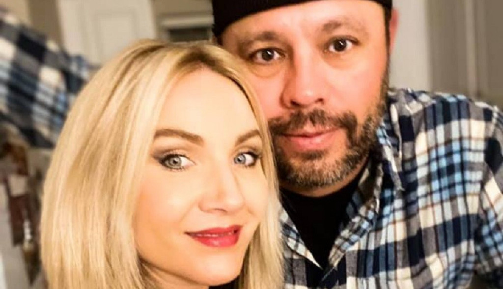 Ljubav iz đačke klupe: Prošlo je više 20 GODINA od kako su raskinuli, a onda su shvatili da im je SUĐENO da se vole