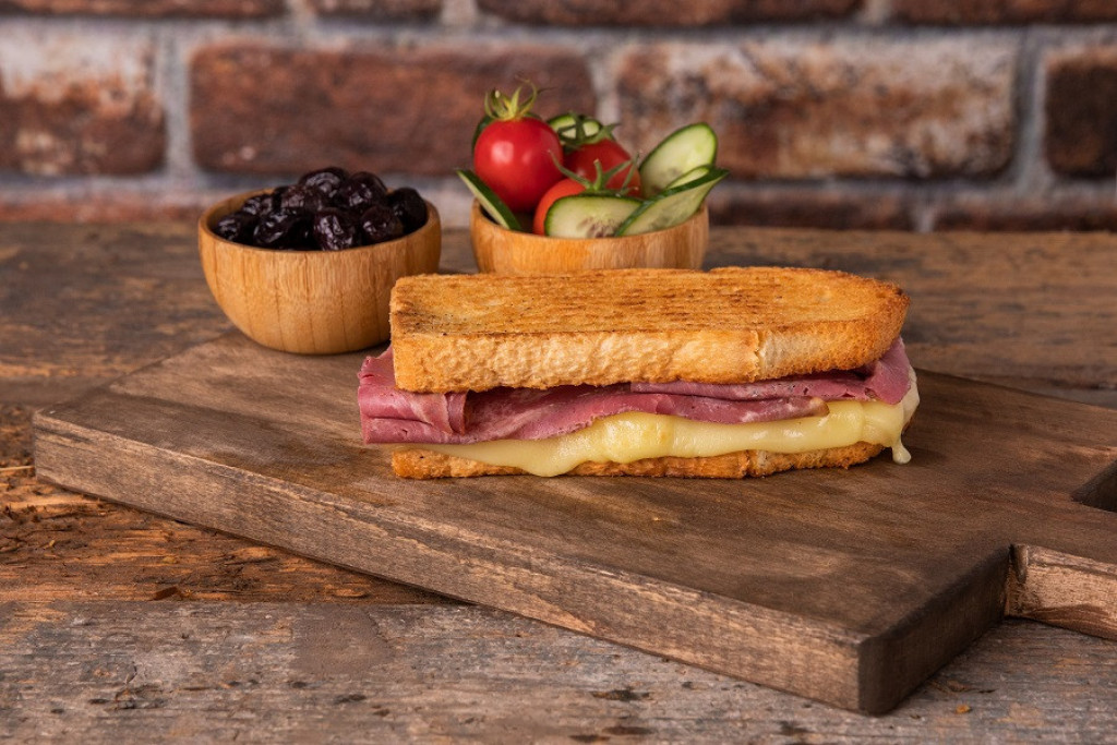 Nema bolje kombinacije: Prženice od tost sendviča koje se prave za 15 minuta