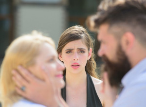 PET horoskopskih znakova koji najčešće VARAJU: Jedni važe za veoma LOJALNE u vezama dok sa strane uvek gledaju u DRUGE!