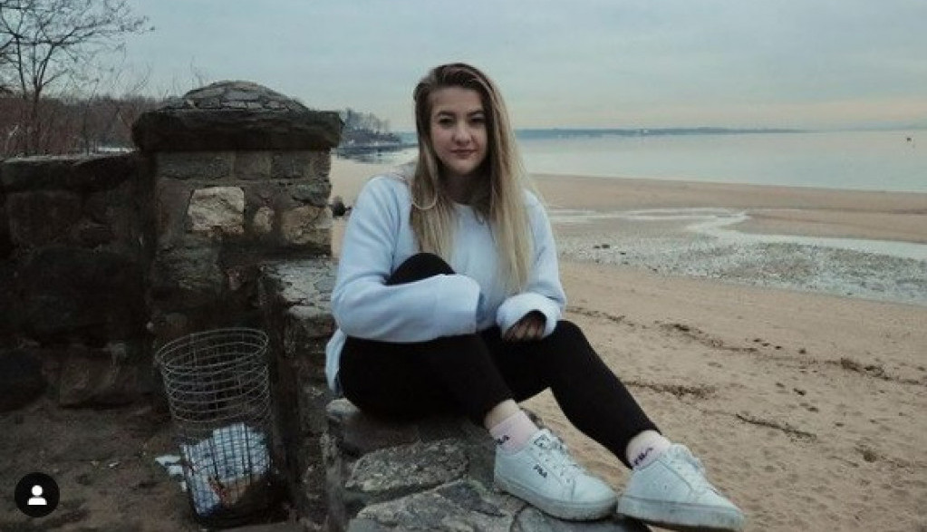 "Ljudi, šta da radim?": Smanjila je grudi, platila 8.000 evra i posle devet meseci desilo se nešto što nije mogla ni da sanja