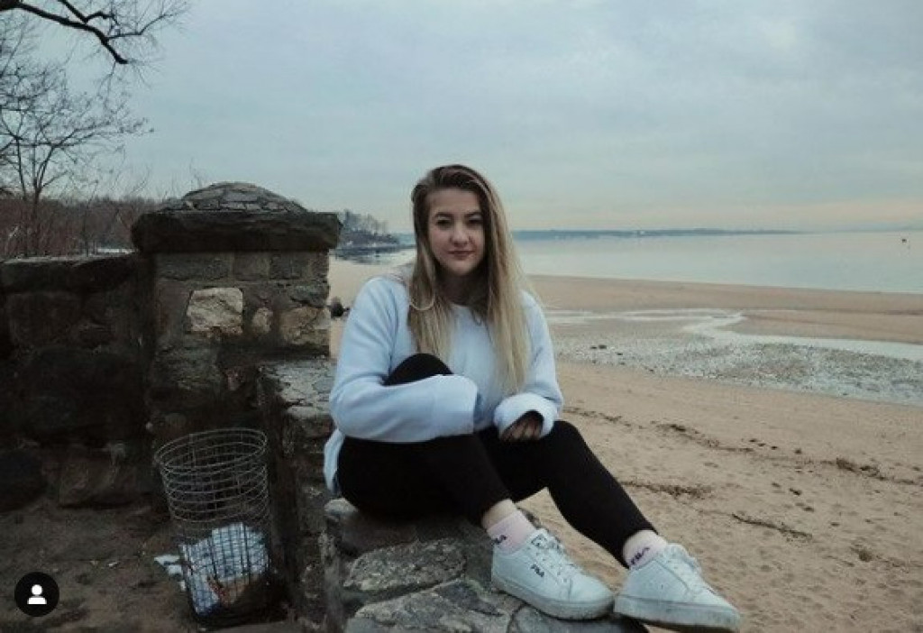 "Ljudi, šta da radim?": Smanjila je grudi, platila 8.000 evra i posle devet meseci desilo se nešto što nije mogla ni da sanja