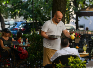 Nikada ne naručujte OVO PIĆE u kafiću: Prepuno je BAKTERIJA i leglo  ZARAZA i može brzo da vam PRESEDNE