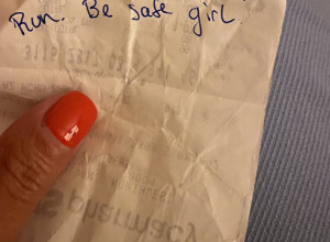 Izašla je sa tipom na kafu i dobila poruku u kojoj piše "BEŽI": Tviteraši su u i dalje ŠOKU koliko sreće je Hajda ima