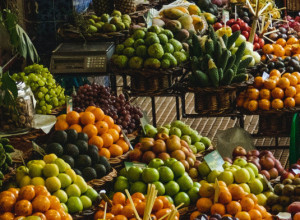 Šaka OVOG VOĆA čuva kosti: Često se ne setimo da postoji, a prava je BOMBA za organizam