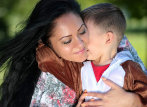 Jung je smatrao da NIKO ne može da uništi muško dete kao što to može MAJKA: "Pravi muškarac može da postane samo pod JEDNIM uslovom"