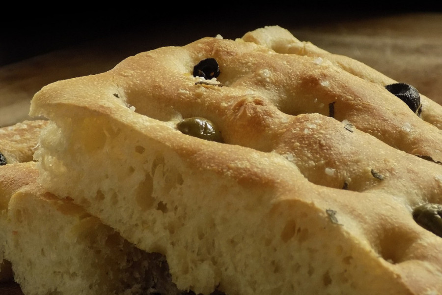 Ako ste se uželili MORA, ova LEPINJA sa maslinama će vam doneti MEDITERAN u kuhinju