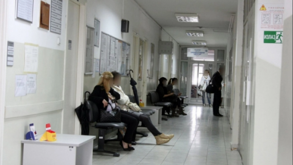 NOVI SOJ KORONE OPASAN ZA OVU KATEGORIJU Mladi mogu mesecima da budu malaksali