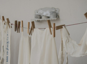 Ovo je DEFINITIVNO NAJJEFTINIJI trik za IZBELJIVANJE VEŠA: Zaboravite na skupe hemikalije!