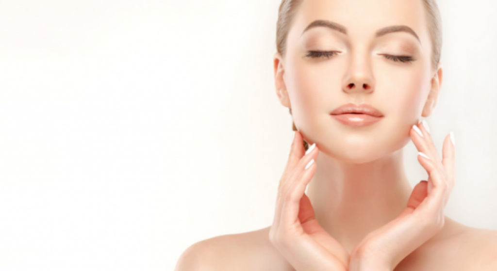 Sjajne FORMULE za negu kože: Ne bacajte pare na SKUPE tretmane, svi sastojci se kriju u VAŠEM domaćinstvu