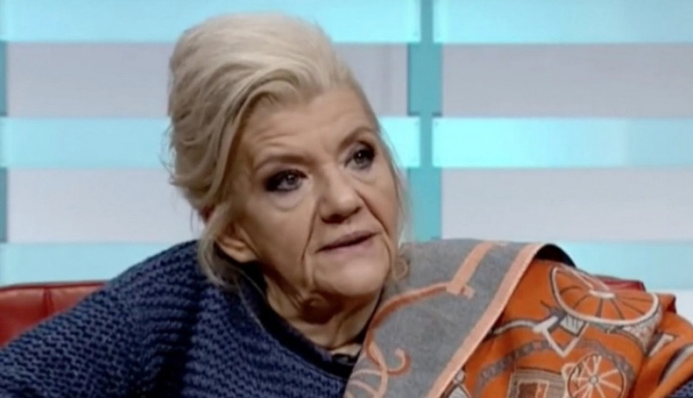 Ovo je NAJSKUPLJI stih MARINE TUCAKOVIĆ: Za PET reči zaradila stan u Beogradu, zavrteće vam se u GLAVI kad čujete cifru