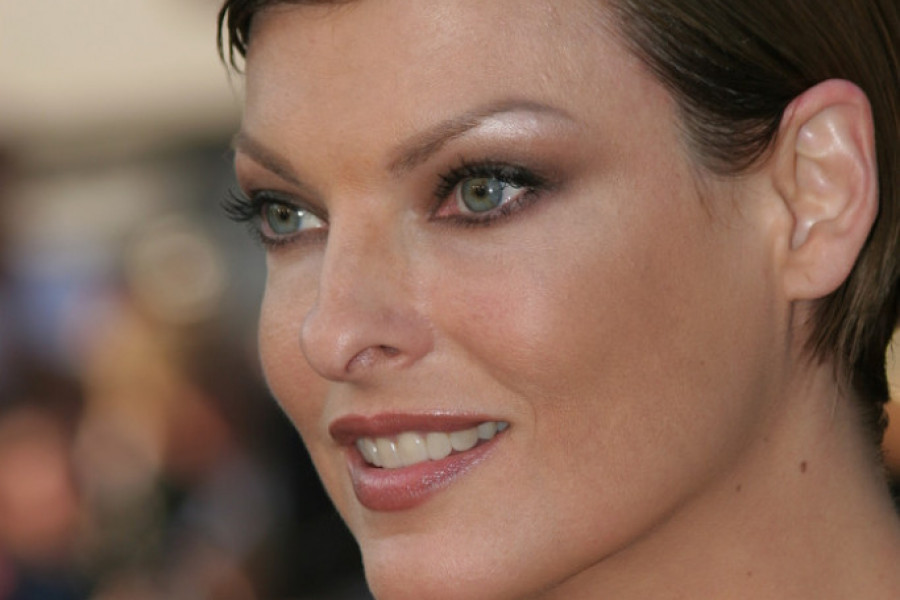 "Unakažena sam i DEFORMISANA": Supermodel Linda Evanđelista trpi jezive posledice nakon ESTETSKE OPERACIJE