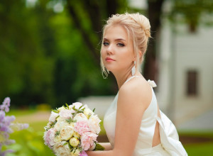 Spakovala je sve POKLONE koje joj je dao i nestala: Kada je ovom muškarcu ODBEGLA mlada odmah je znao šta mora da URADI