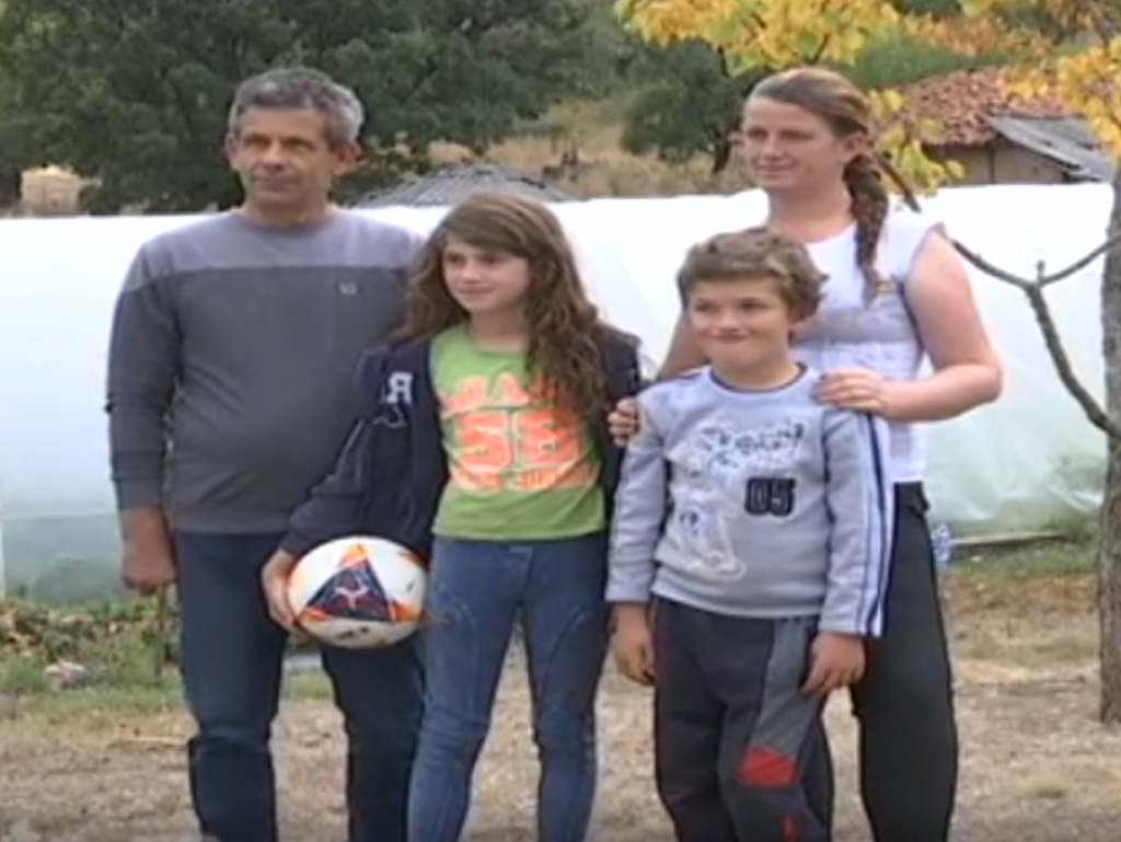 Svake noći stražare u štali, komšije ALBANCI im prave probleme: Slaviša je oženio Albanku Raziju i tad počinju problemi