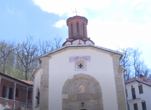 ZADUŽBINA KNEZA LAZARA Jedini živi manastir na istoku Kosova