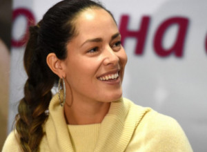 OVO JE MAMA ANE IVANOVIĆ: Sada znamo od koga je nasledila neverovatnu LEPOTU i šarm