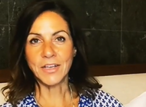 Voditeljka je izgubila deo SEBE zbog RAKA, a sada ceo SVET plače zbog njenog oproštajnog pisma: "Dojila sam decu tobom, a sada ZBOGOM"