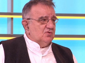 Pomaže kod BRONHITISA i PROBAVE: Doktor Perišić otkrio od kog VOĆA možete da napravite lek, njihove KOŠTICE nikako ne bacajte