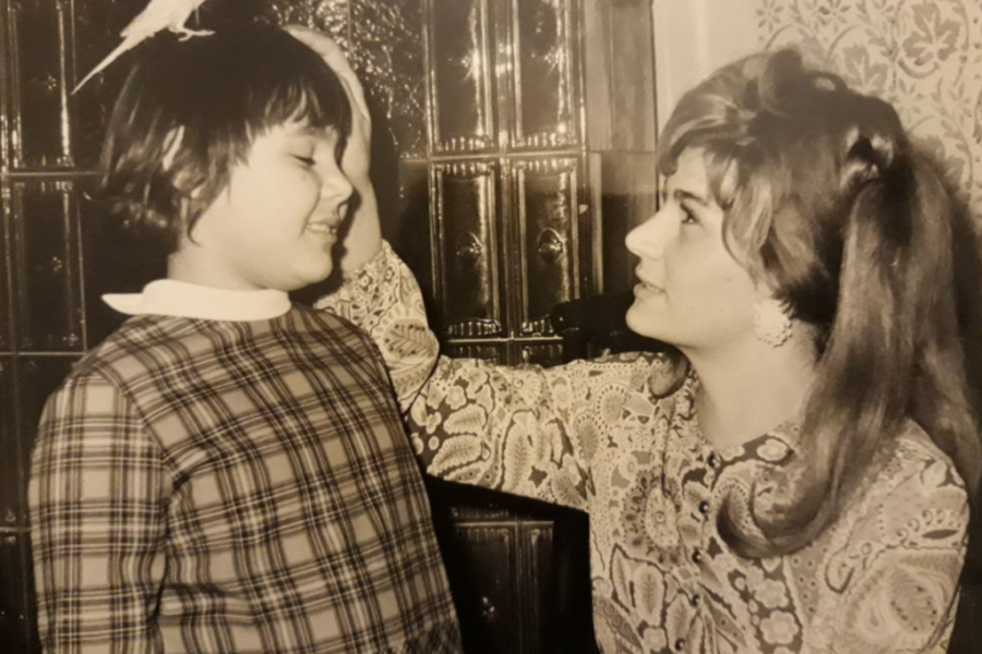 "Draga MAJKO, teško je BEZ TEBE, vraćam se u one sretne dane..." Nikad viđeni FOTO ALBUM Silvane Armenulić i njene ćerke Gordane!