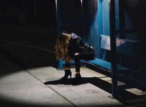 Živela je u "PAKLU" i godinama je trpela njegovo ZLOSTAVLJANJE: "Žvake su bile LUKSUZ a muž mi nije dao da ih kupim"