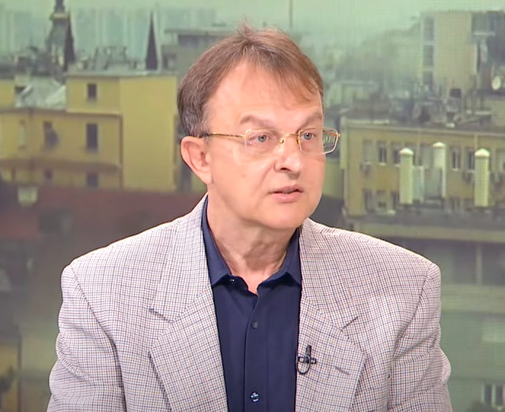 TROJE DECE NA RESPIRATORIMA: Doktor Vukomanović objašnjava zašto sve više mališana ima težak oblik korone