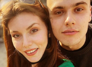 Ovo je najstarija sestra Miodraga Dragičevića: Tamara i on su glumci, a evo kako izgleda Marija koja je pravila lom na njegovoj svadbi
