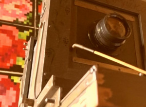 FOTOAPARAT STAR 100 GODINA I DANAS RADI Nalazi se u najstarijoj kafani u Dragačevu i čuva ratne tajne partizanskih odreda