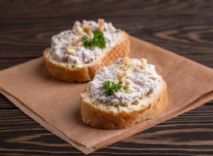 Domaća PAŠTETA koju do sada niste PROBALI: Božanstvani namaz od ORAHA i SIRA