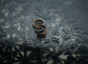 I onda "NISU živeli srećno do kraja života": Evo zašto se parovi koji se upoznaju preko Interneta RAZVODE više od onih koji su se upoznali uživo