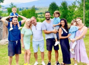 Marinko je uvek bio okružen lepim ženama, a takve su mu i SNAJE: Bojana je uspešna manekenka, a evo čime bavi Sara