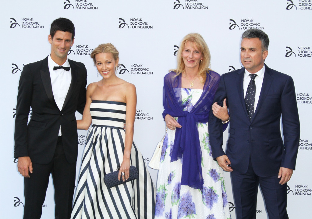 "Deco, nemojte tako"! Dijana Đoković otvoreno o Novakovom i Jeleninom vaspitanju dece i šta im zamera