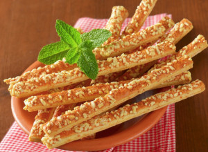 Domaći ŠTAPIĆI koje do sada niste probali: Dodajte OVU namirnicu i spremite se da pečete REPETE