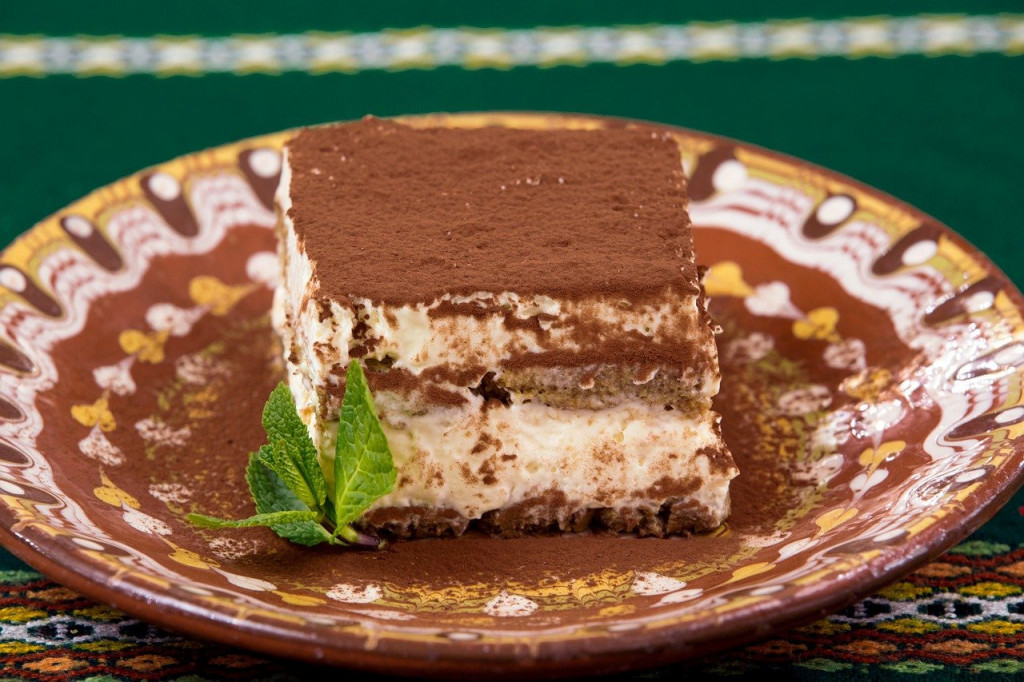 Savršen recept za TIRAMISU: Bogati i kremasti ITALIJANSKI kolač po originalnom sastavu