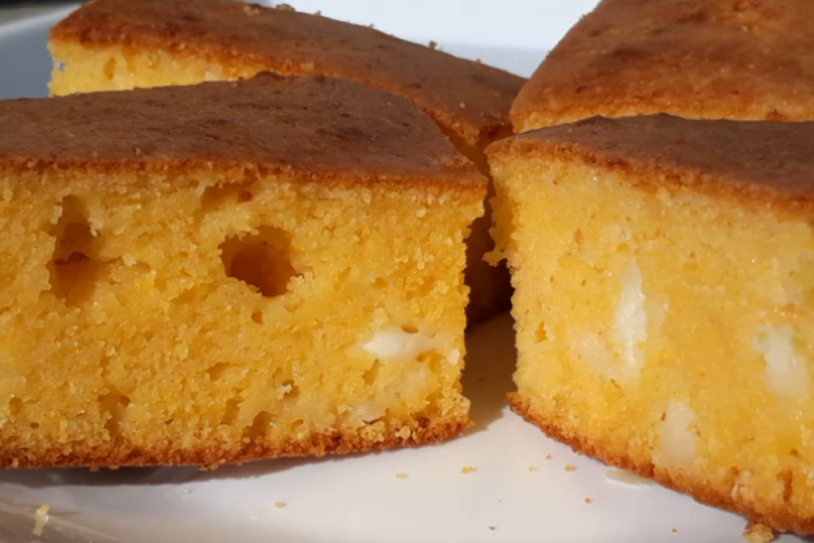 Savršen DORUČAK: Recept za kukuruzne PROJICE sa fetom, idealane su za početak dana