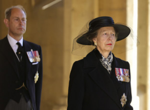 Pokušaj OTMICE kraljičine ĆERKE: Pucalo se na sve strane, mnogi su stradali, a Ana je otkrila koliko miliona je KIDNAPER tražio