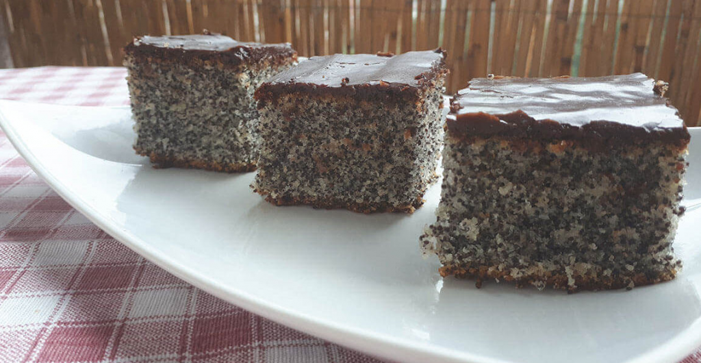 Sočan i slasan KOLAČ sa MAKOM: Lak recept za preukusnu poslasticu